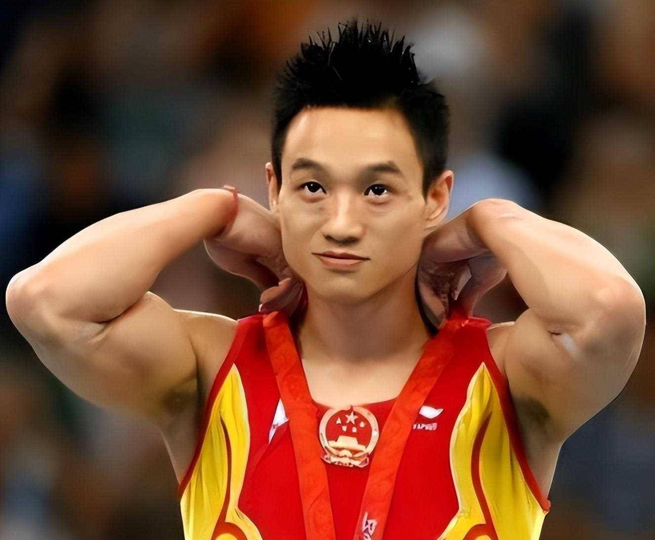 原创奥运体操冠军杨威现状需呼吸机维持生命他经历了什么