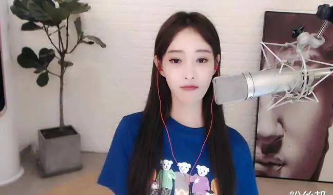 原创舞帝静静收入登yy榜首34位粉丝消费过万舞帝一姐当之无愧