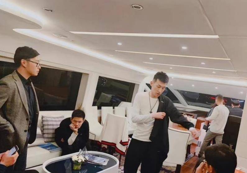 原创玩共享单车破产父母入狱女友跑路的富二代丁伟如今这样活着