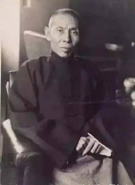 原创怎样和名声显赫的人交朋友杜月笙结交吴开先高水准三顾茅庐