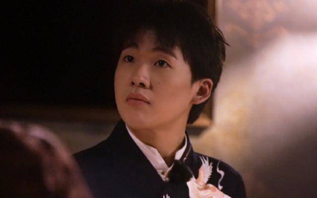 不过同为王牌综艺的《奔跑吧》郭麒麟也缺席了,同时退出了