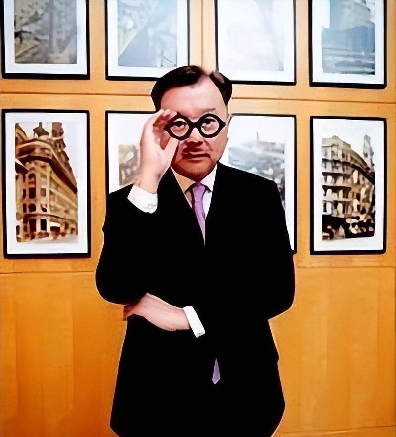 她是世界顶级模特,拥有完美面孔身材,曾被作家亦舒夸赞_周天娜_周英华