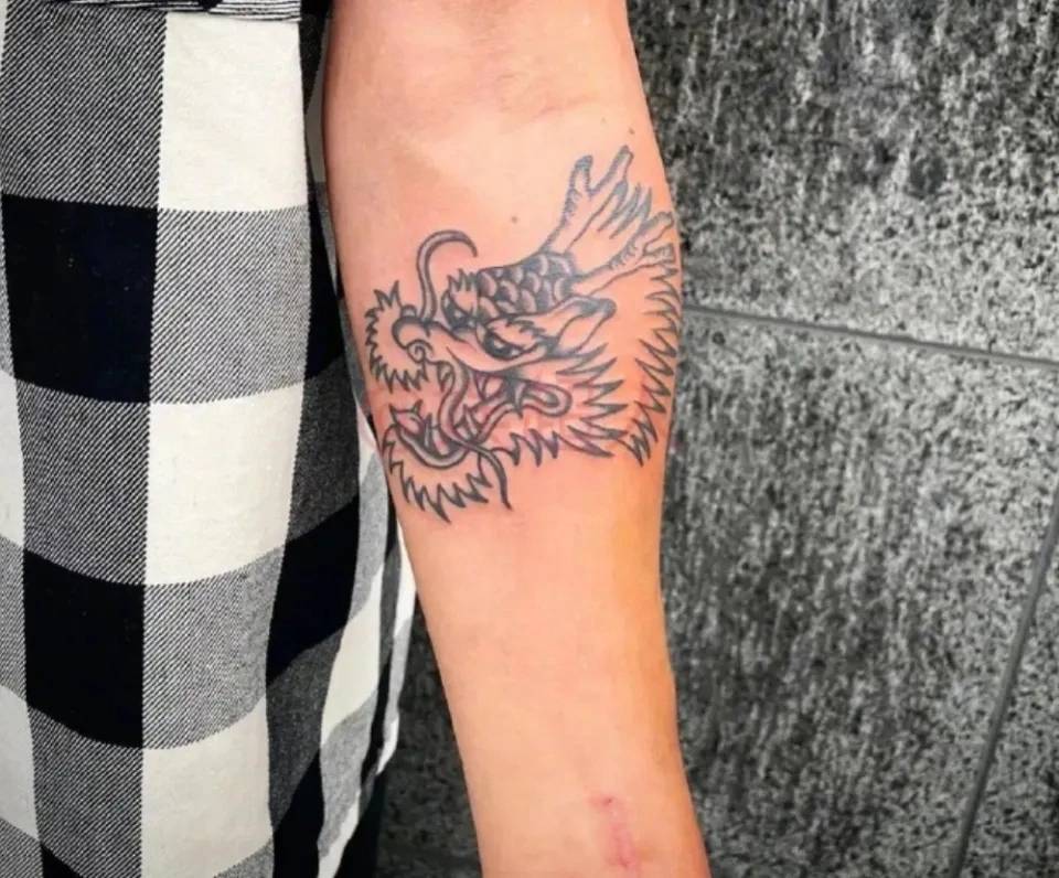 原创大s经纪人回应礼物风波称是刺青师拜托司机直接坐实报假账