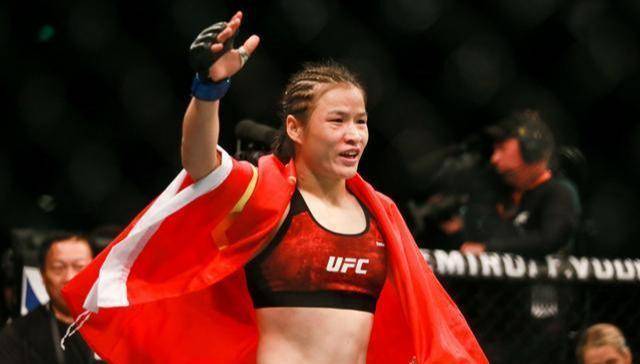 原创首位ufc中国拳王看张伟丽如何为了梦想从讲台走上八角笼