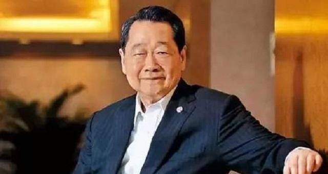 泰国传奇首富,家族在中国捐款超15亿,两次受邀登上天安门城楼_谢国民