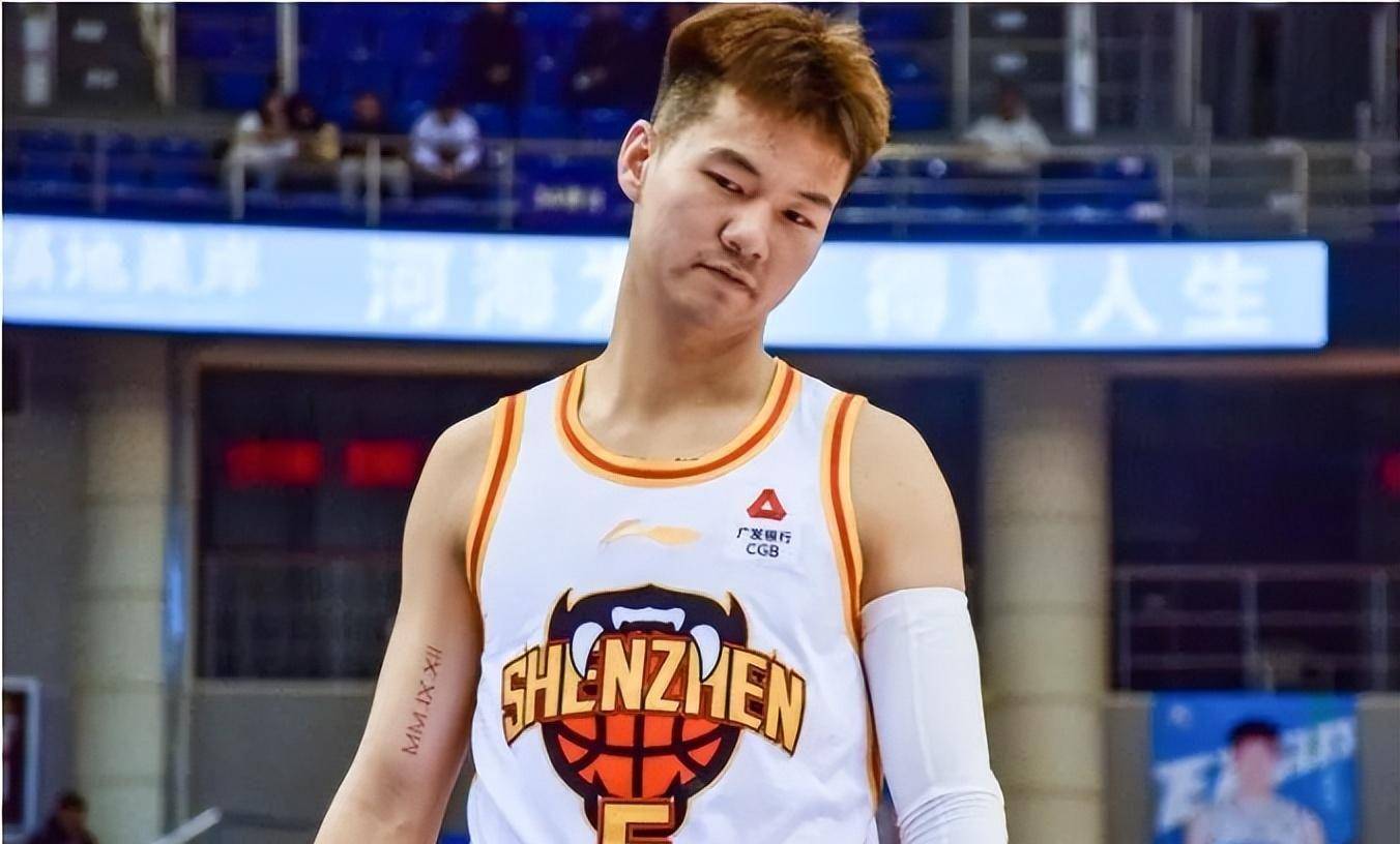 27分钟0分0助5失误 空篮不中,名记怒喷:这啥水平_深圳队_孙浩钦_比赛