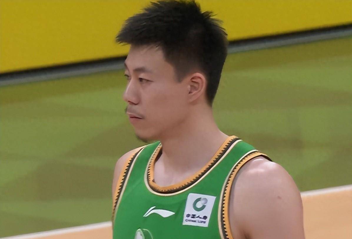 恩怨局辽篮吊打昔日冠军球队球迷怒斥不想打就退出吧