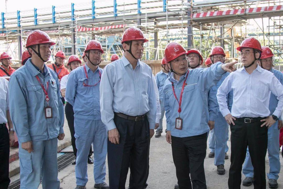 为什么说做领导,就需要适当摆摆架子,而不要显得太随和?