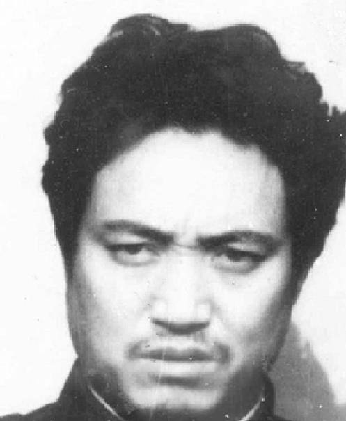 关于王世洲的一生,可以用正气凛然来形容.