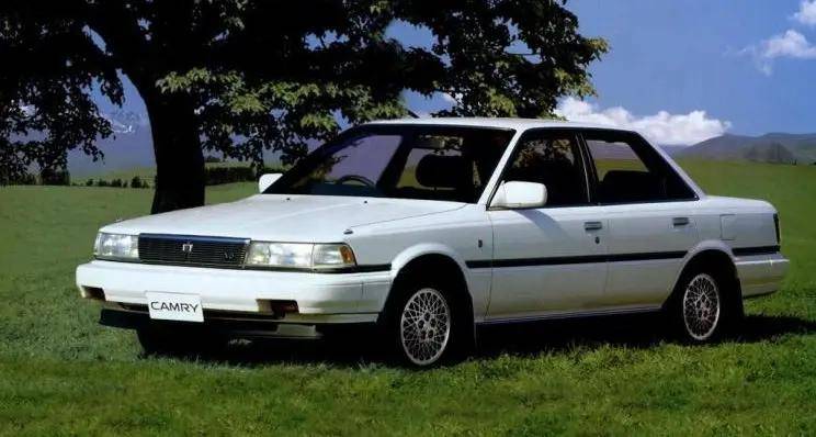 经典车型回顾系列:丰田凯美瑞37年的历史,哪一代是你最喜欢的?