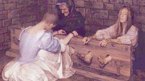 古代最奇葩的刑罚,对犯人不打不骂,却能让你大笑30分钟慢慢死去_酷刑