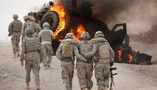 海湾战争为何打醒了全世界看当时伊军的实力和防御计划就明白了