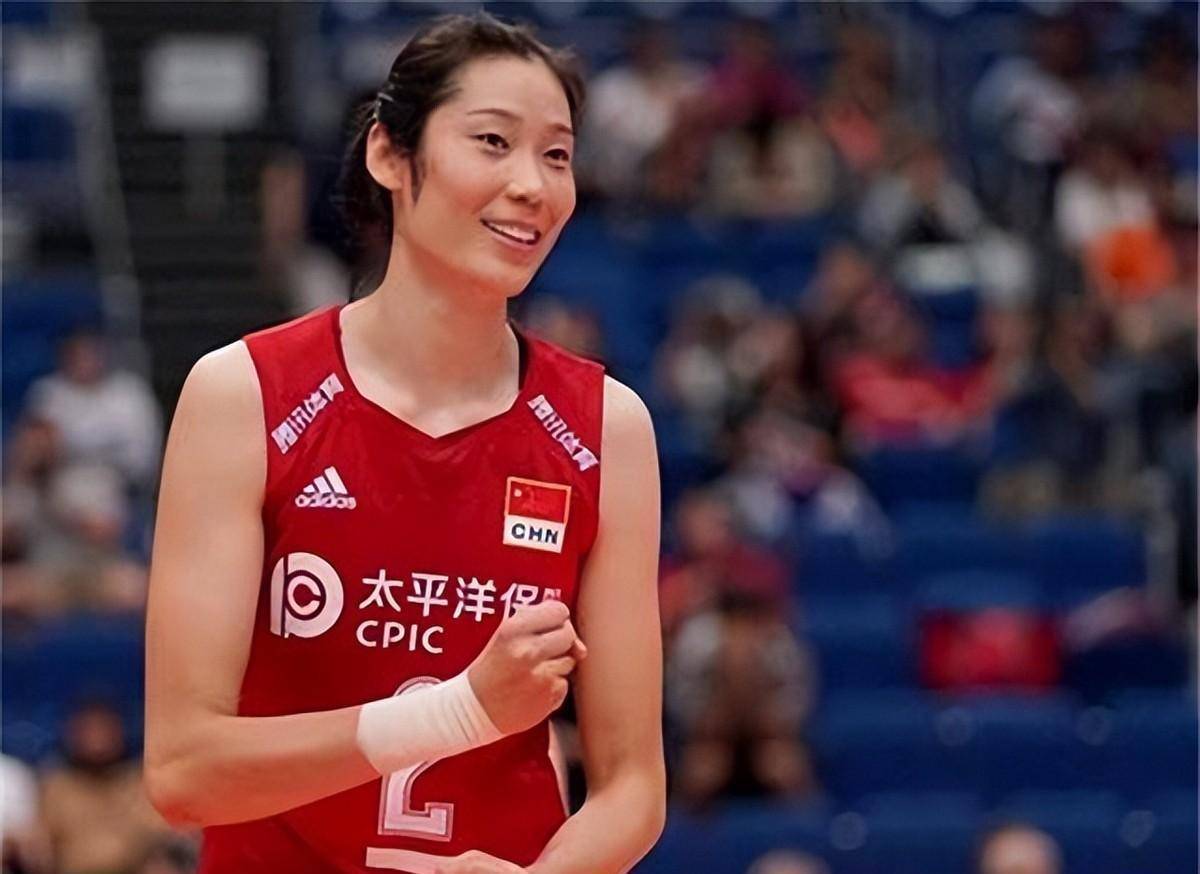 原创朱婷家庭现状父母不再务农5姐妹感情很深厚