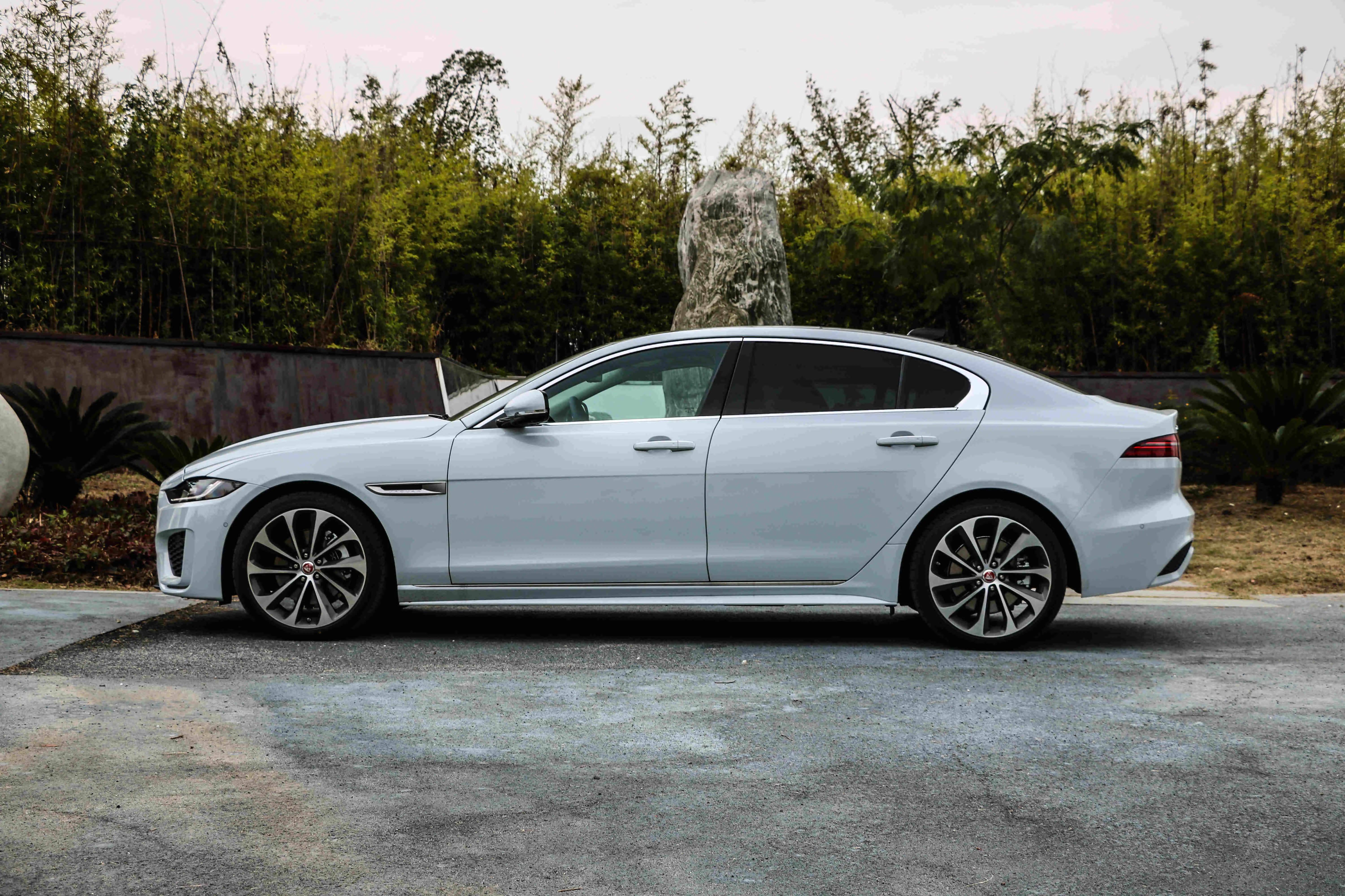 内外兼修定义潮流,新英伦轿车捷豹xel诠释运动豪华_搜狐汽车_搜狐网