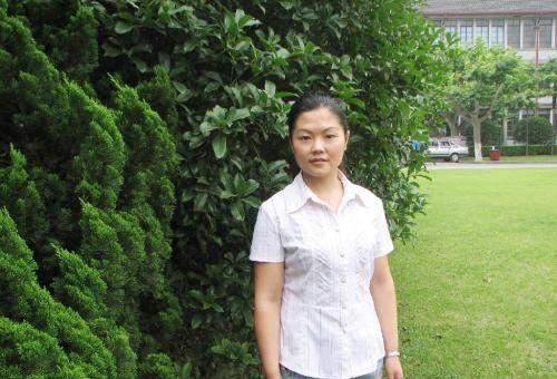 原创27岁女生主动追求72岁穷老汉婚后为其生一儿子近况怎样