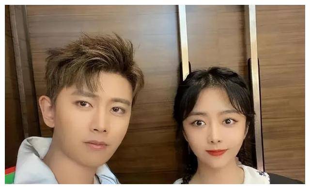 任嘉伦热血王者荧幕真男人在烈焰中闪耀