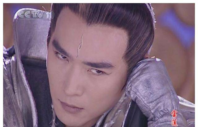 丑人不要再祸害古装了!能上美男榜的,只服这9位,个个剑眉星目