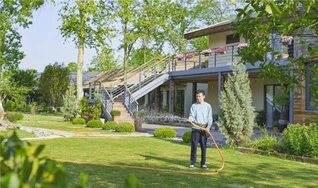 原创腾讯元老辞职到安徽隐居造出一花园农场每天对着200亩地发呆