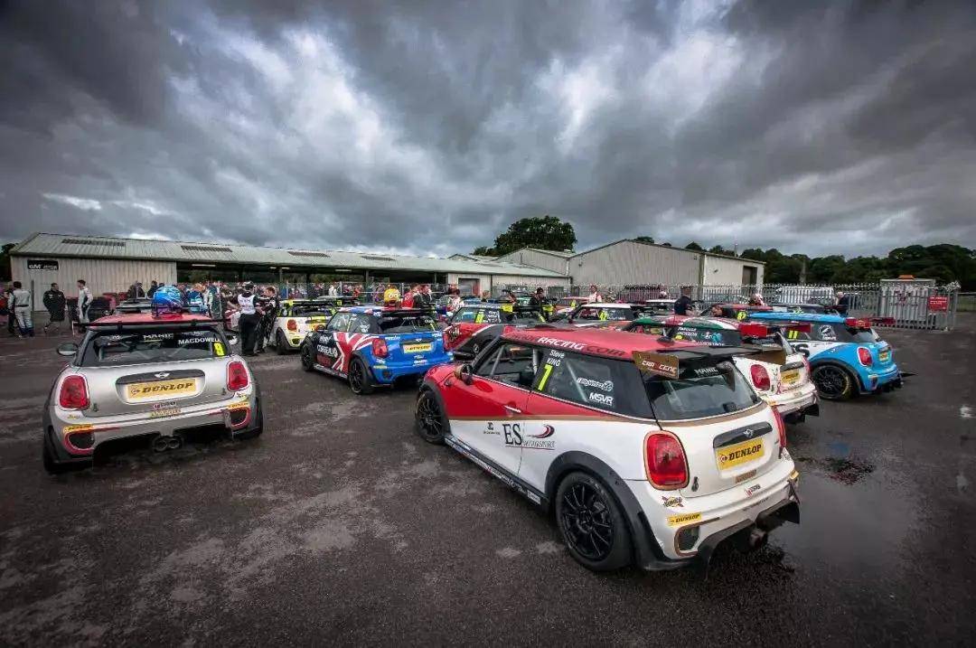 赛场上的"英伦旋风" mini challenge发展史_搜狐汽车_搜狐网