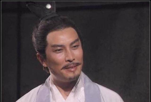 刘备得诸葛亮既然是如鱼得水为何不与之结拜关羽张飞要生气