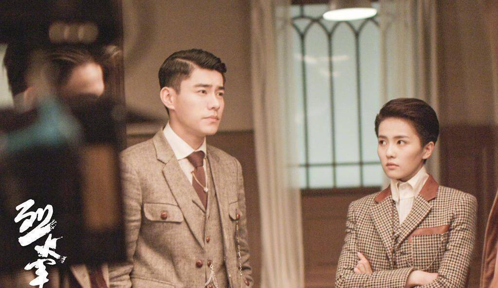 原创烈火军校热血青春铸军魂铁血军营塑人生