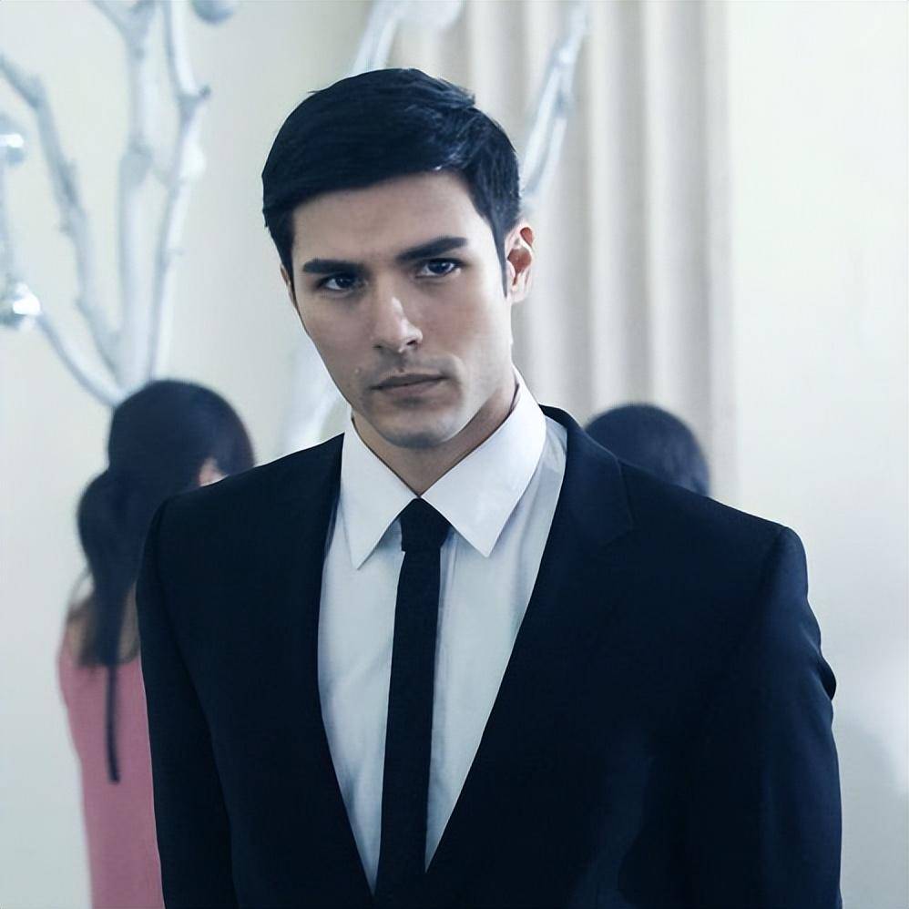 自带总裁气质的男演员我只服这6位王耀庆有钱明道贵气