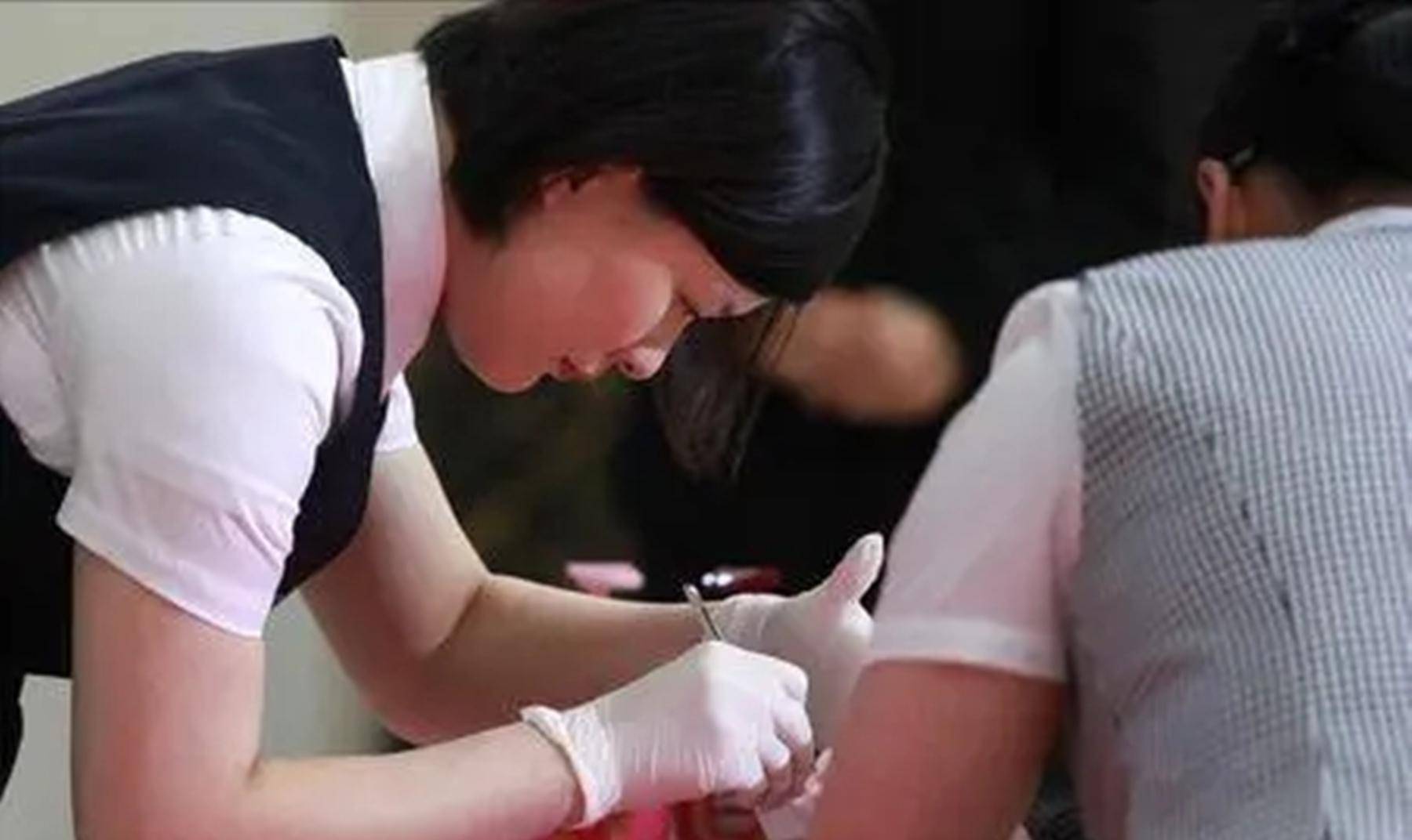 原创85后入殓师每年处理5000具遗体从不参加婚礼被家人嫌弃晦气