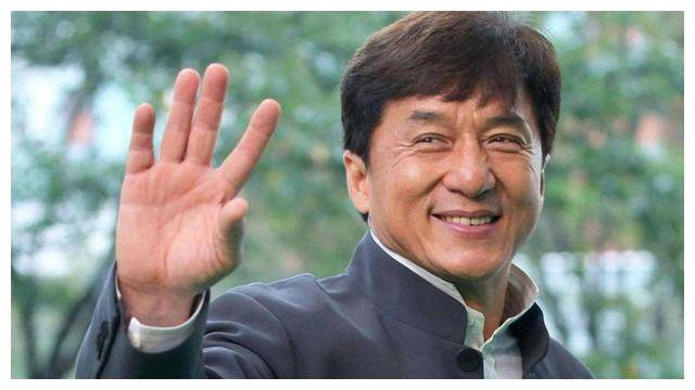 成龙老去白发苍苍网友泪目无法接受