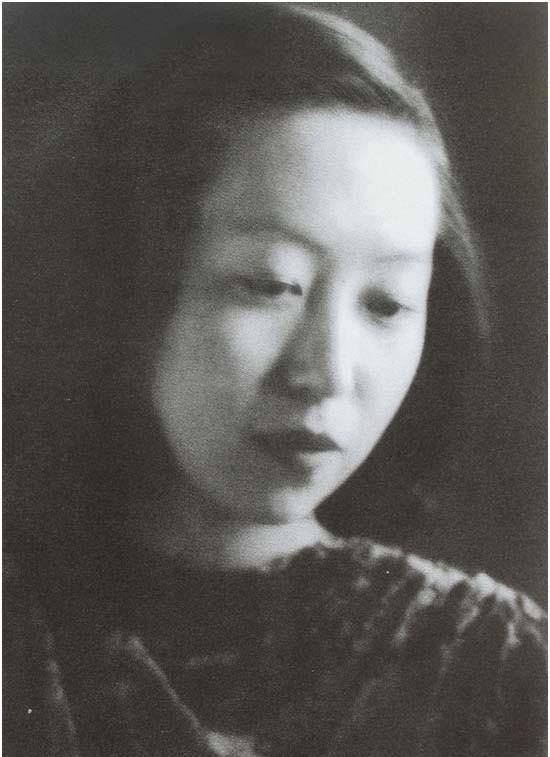 世人皆知张爱玲和汉奸胡兰成曾经有过一段情,但殊不知,苏青其实和