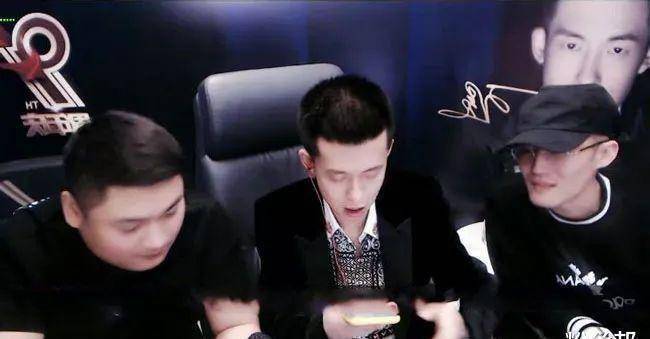 力推华炬公会走上年度最佳公会,与yy神豪赵子龙对刷,都给yy游客粉丝们