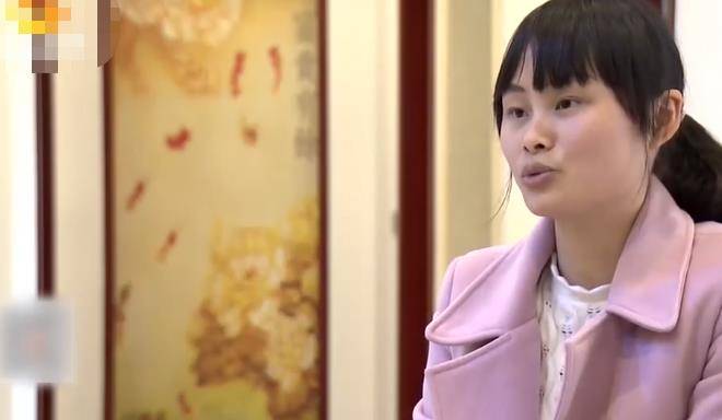 "当记者问伍婷即将结婚的男友家,住在哪里时,伍婷越琢磨越觉得不对劲