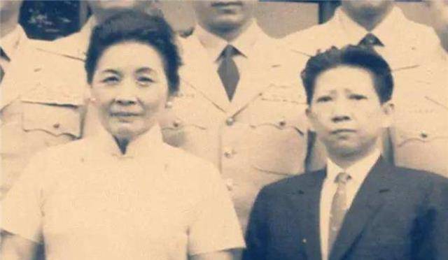 宋蔼龄的后代:长女嫁给穷小子,长子娶有妇之夫,次女喜欢女秘书_宋嘉树