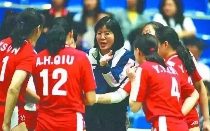 女排天才王怡毁约赴美深造郎平哽咽声明她被永久除名