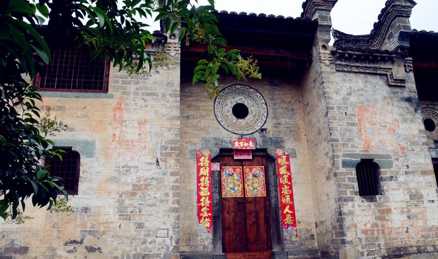 走进河南信阳丁李湾村这里为何会有保持完好的徽派建筑