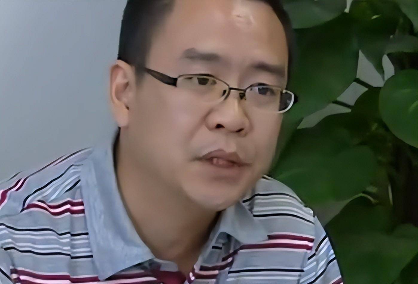 原创悲剧湖北22岁大学生网游成瘾沉溺网吧10年归家5天后惨死