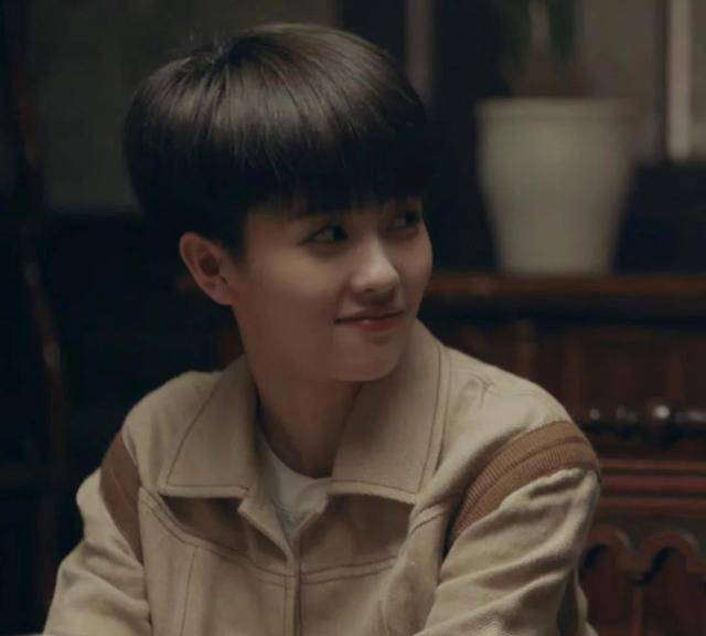 原创原创烈火军校中女主谢襄女扮男装混入军校什么时候会被发现