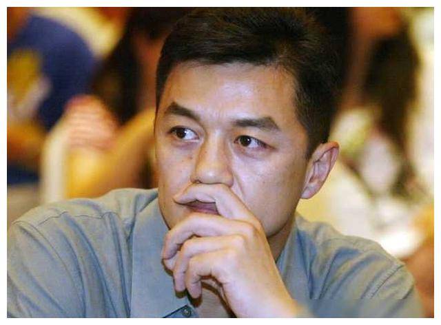 李亚鹏办公室潇洒还债网友疑虑老赖转身炫耀达人