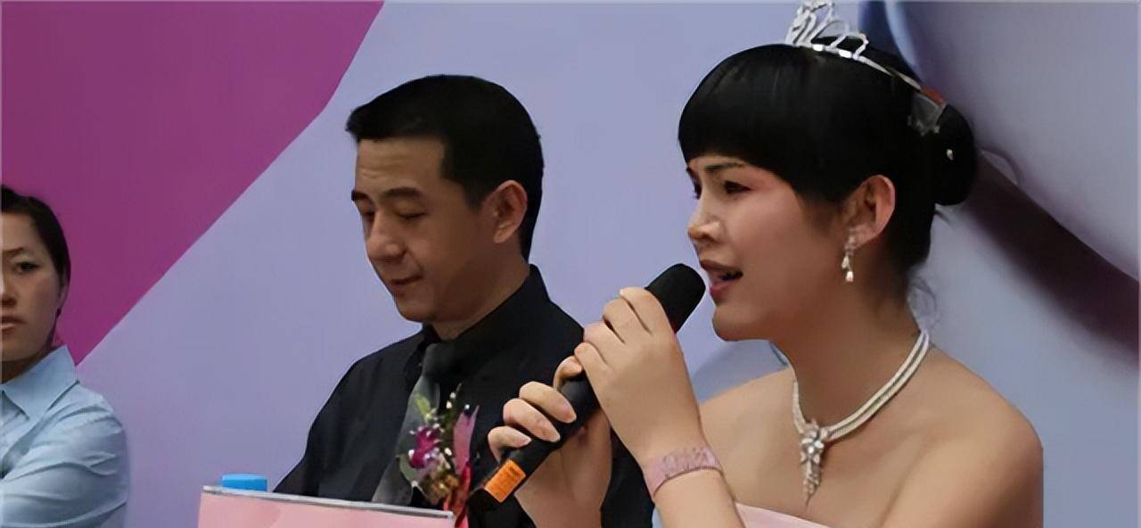 原创中国变性人造美女申小勇整容后改名换姓渴望婚姻后来如何