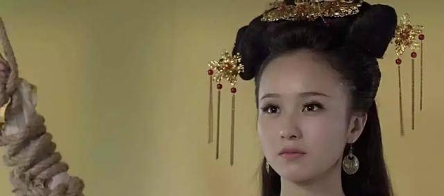 此女被6个男人封过6次皇后,诞下三子一女,女儿却被贩卖沦为婢女_司马