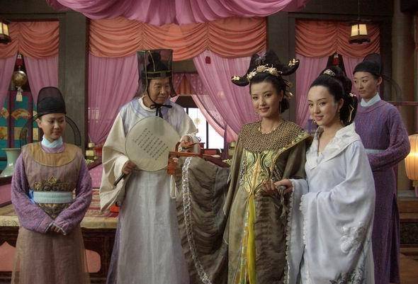 此皇后执掌朝政10年,大臣奏请她登基,她拒绝后下9字惊人诏书_赵恒_宋