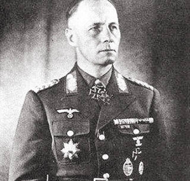 其一路晋升为少将,当时人人都知道隆美尔的少将军衔来源于元首的厚爱