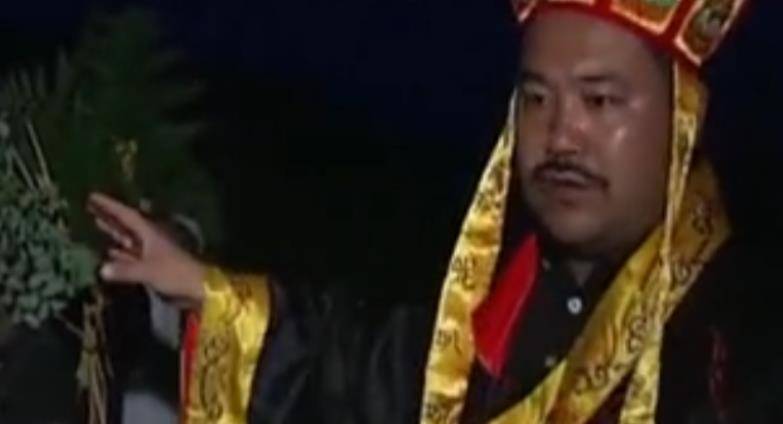 湘西最后的赶尸匠:秋冬季较繁忙,夜里12点出发,一晚行30多公里_田铁武