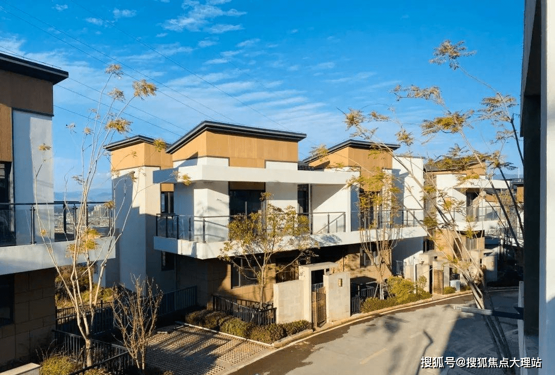 已认证大理华侨城大理十亩售楼处电话售楼中心地址户型价格学区