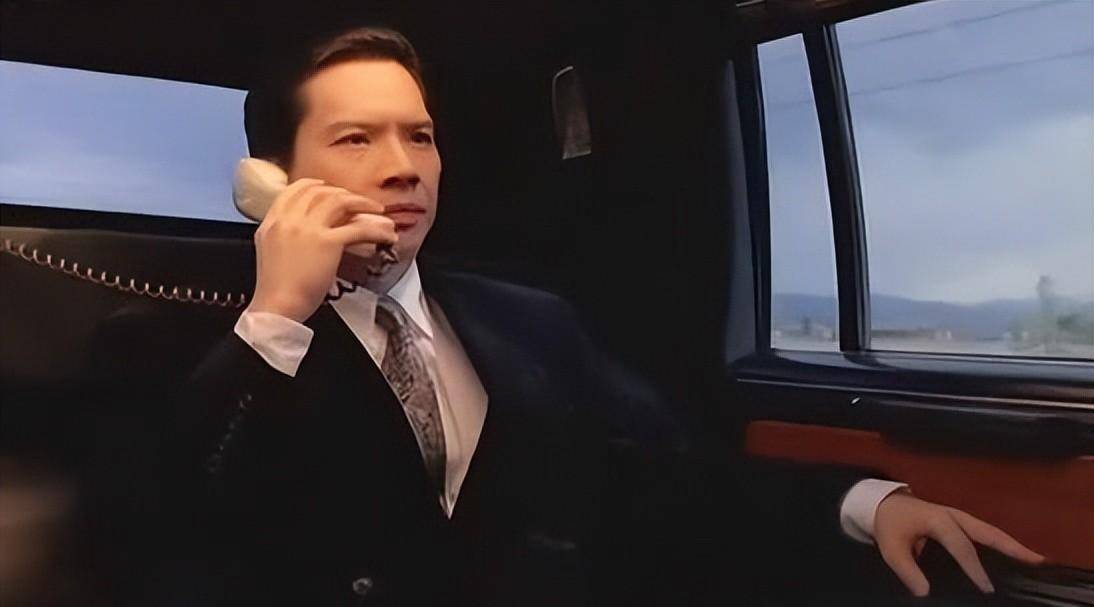 众所周知,向华强是香港老牌黑帮"新义安"的龙头,但如今的新义安,早已