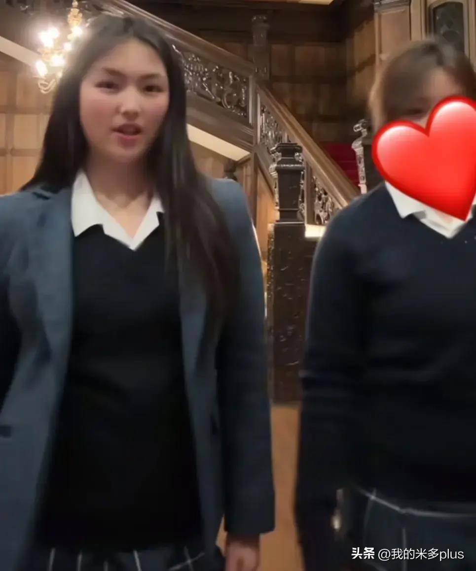 李湘女儿漂亮2年后复胖14岁王诗龄近况曝光脸型圆润胳膊粗壮