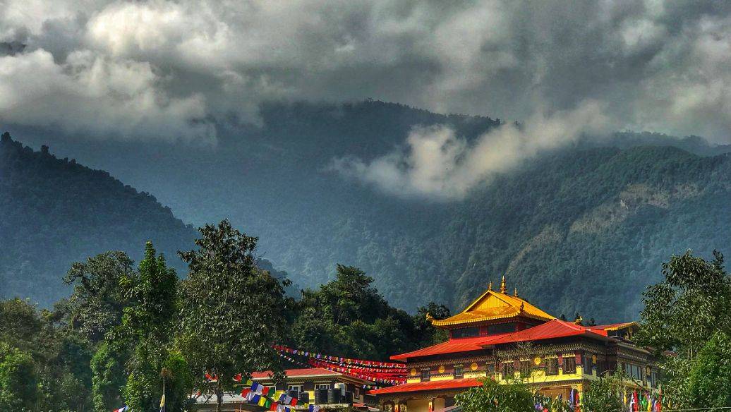 乐山峨眉山游玩攻略3天2晚行程揭秘成都地接导游推荐