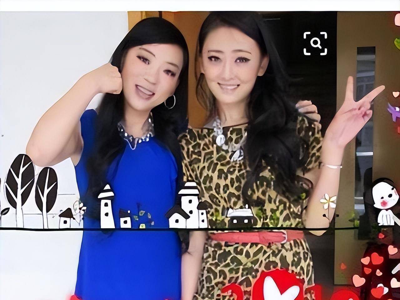 2011年,何嘉文就一门心思地对王佳好,王佳备受感动,考虑到自己年龄也