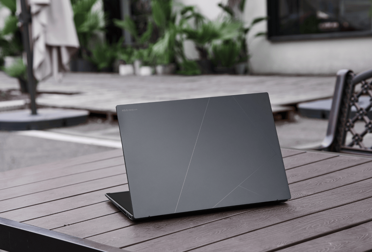 20寸屏幕随身带灵耀14双屏笔记本极致大屏体验还有ai加持