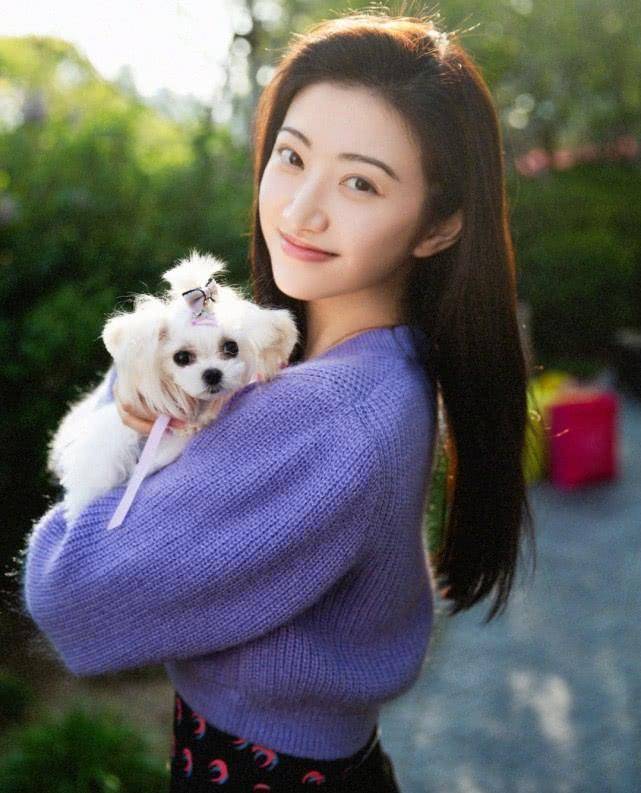 原创景甜520上线公开表白晒自拍传达爱意面色红润锁骨抢镜美出新高度