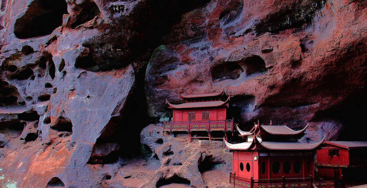 福建一寺庙,藏身于岩洞中,可媲美大同悬空寺,很多人来求子_岩寺_甘露